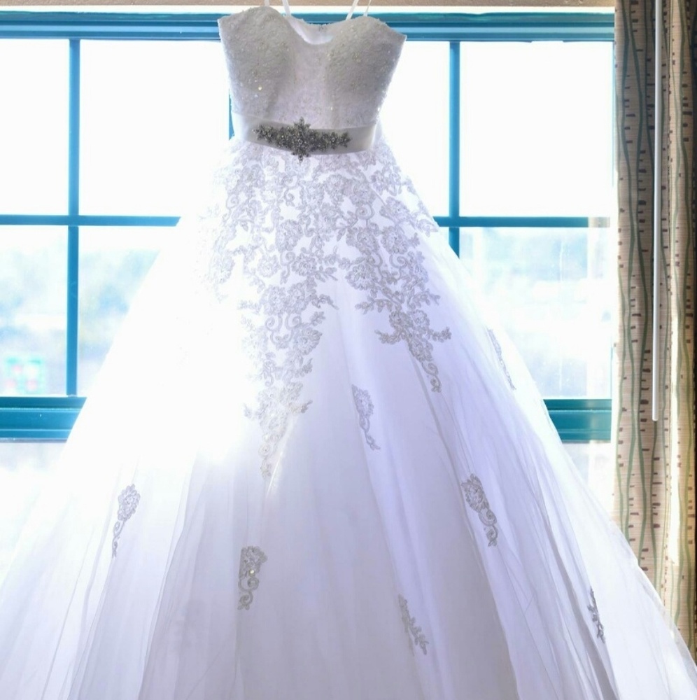 Wedding dress